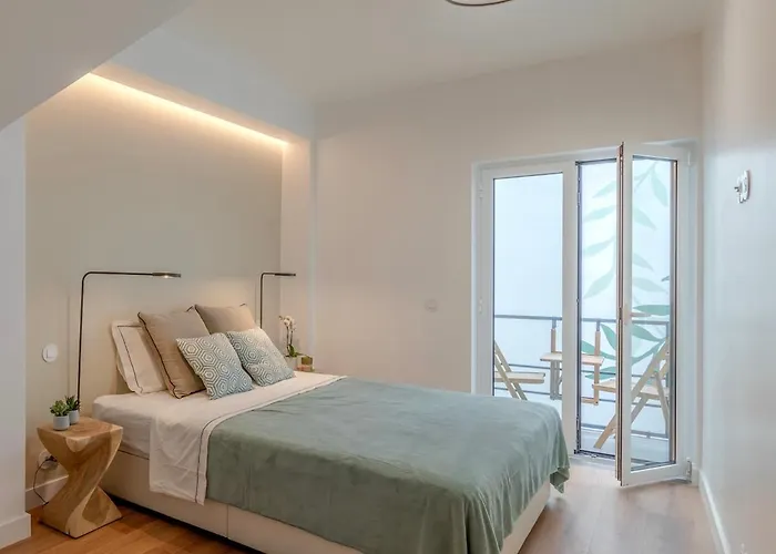 Newtrendy Charming In Historical Lejlighed Setúbal